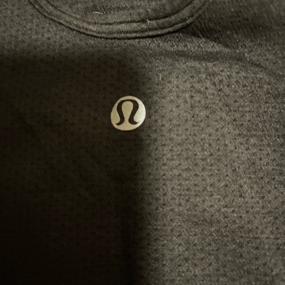 Black lululemon tank top - Picture 2 of 3